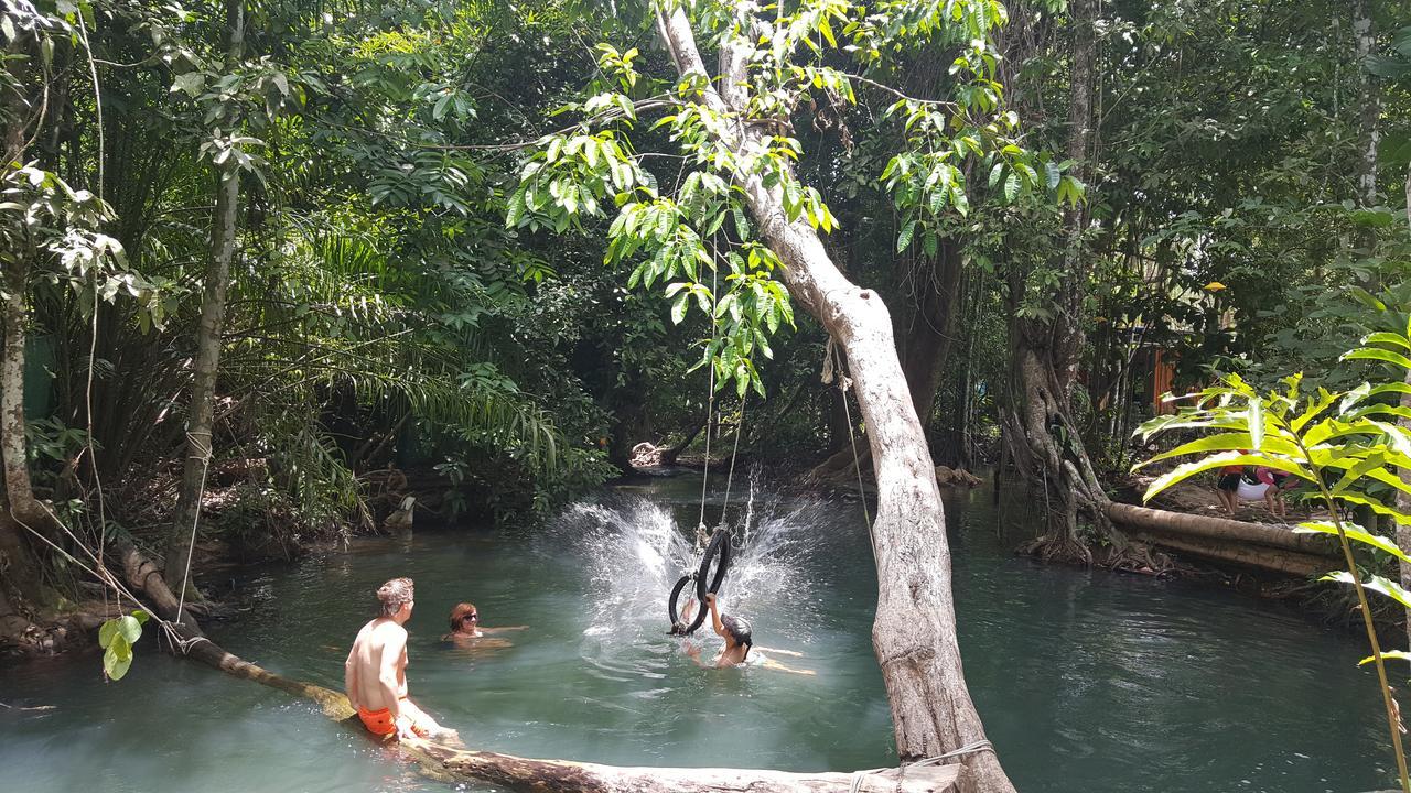 Hotel Hug Rimtharn Ban Khao Klom Exteriér fotografie
