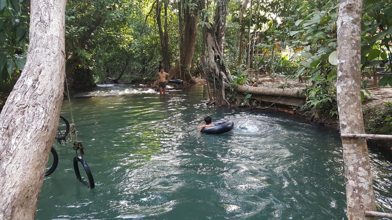 Hotel Hug Rimtharn Ban Khao Klom Exteriér fotografie