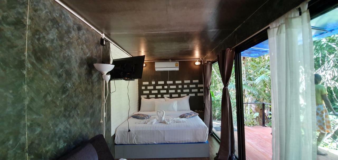 Hotel Hug Rimtharn Ban Khao Klom Exteriér fotografie