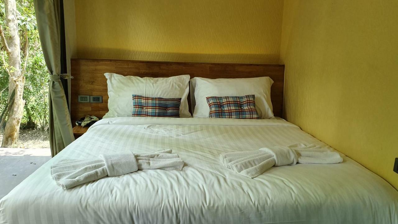 Hotel Hug Rimtharn Ban Khao Klom Exteriér fotografie