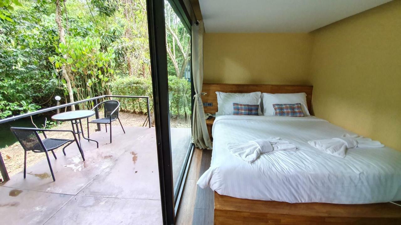 Hotel Hug Rimtharn Ban Khao Klom Pokoj fotografie