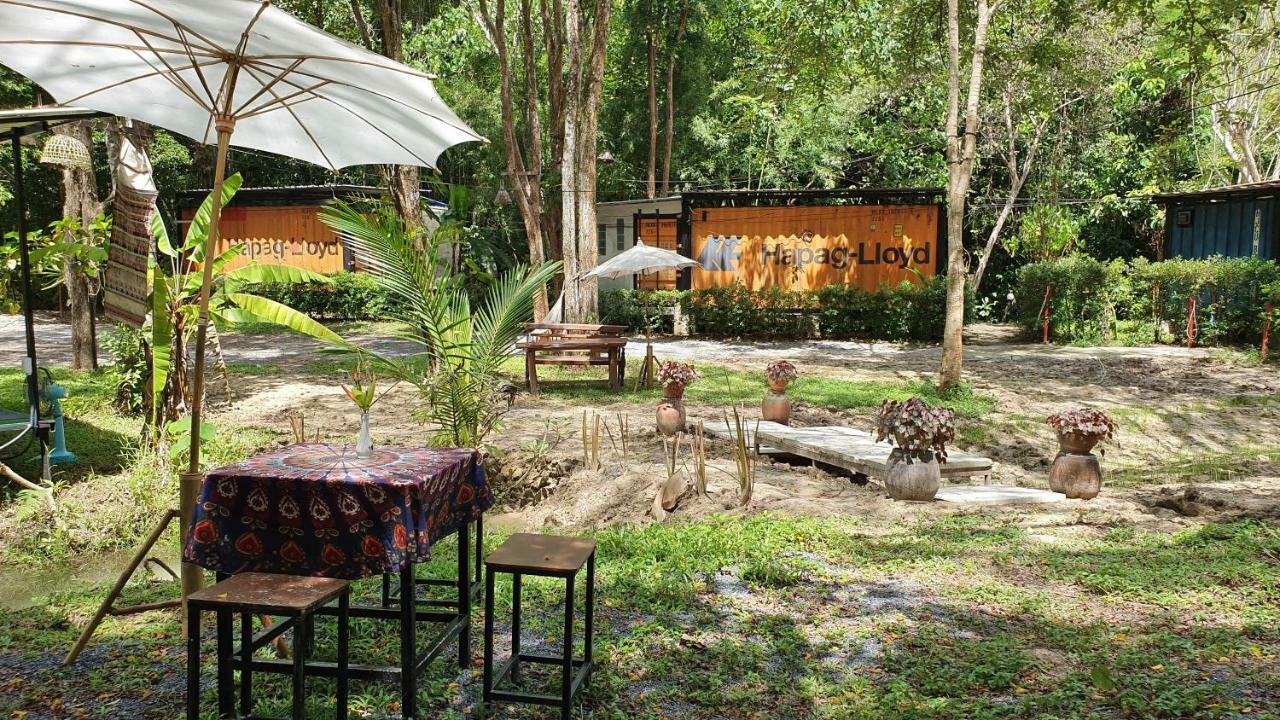 Hotel Hug Rimtharn Ban Khao Klom Exteriér fotografie