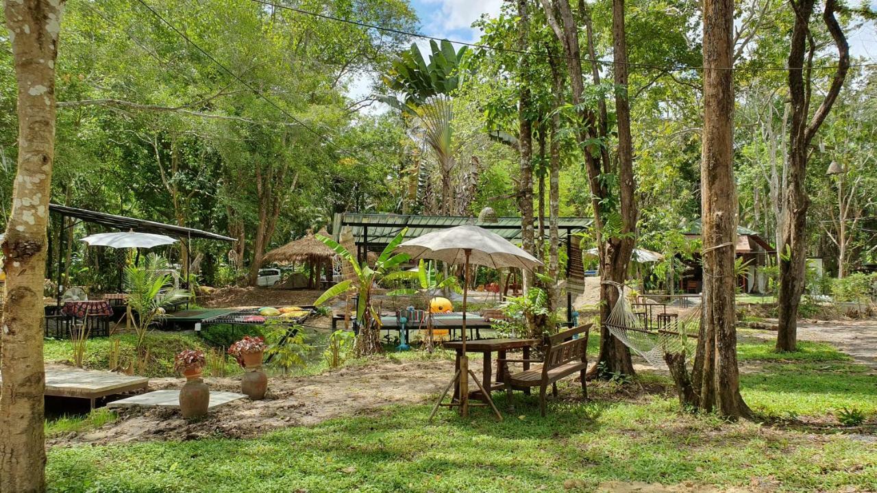 Hotel Hug Rimtharn Ban Khao Klom Exteriér fotografie